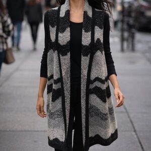 Chico's Sleeveless Sweater, Size 2